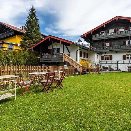 Haus Alpenveilchen - 2 Apartment Schoenau am Koenigsee